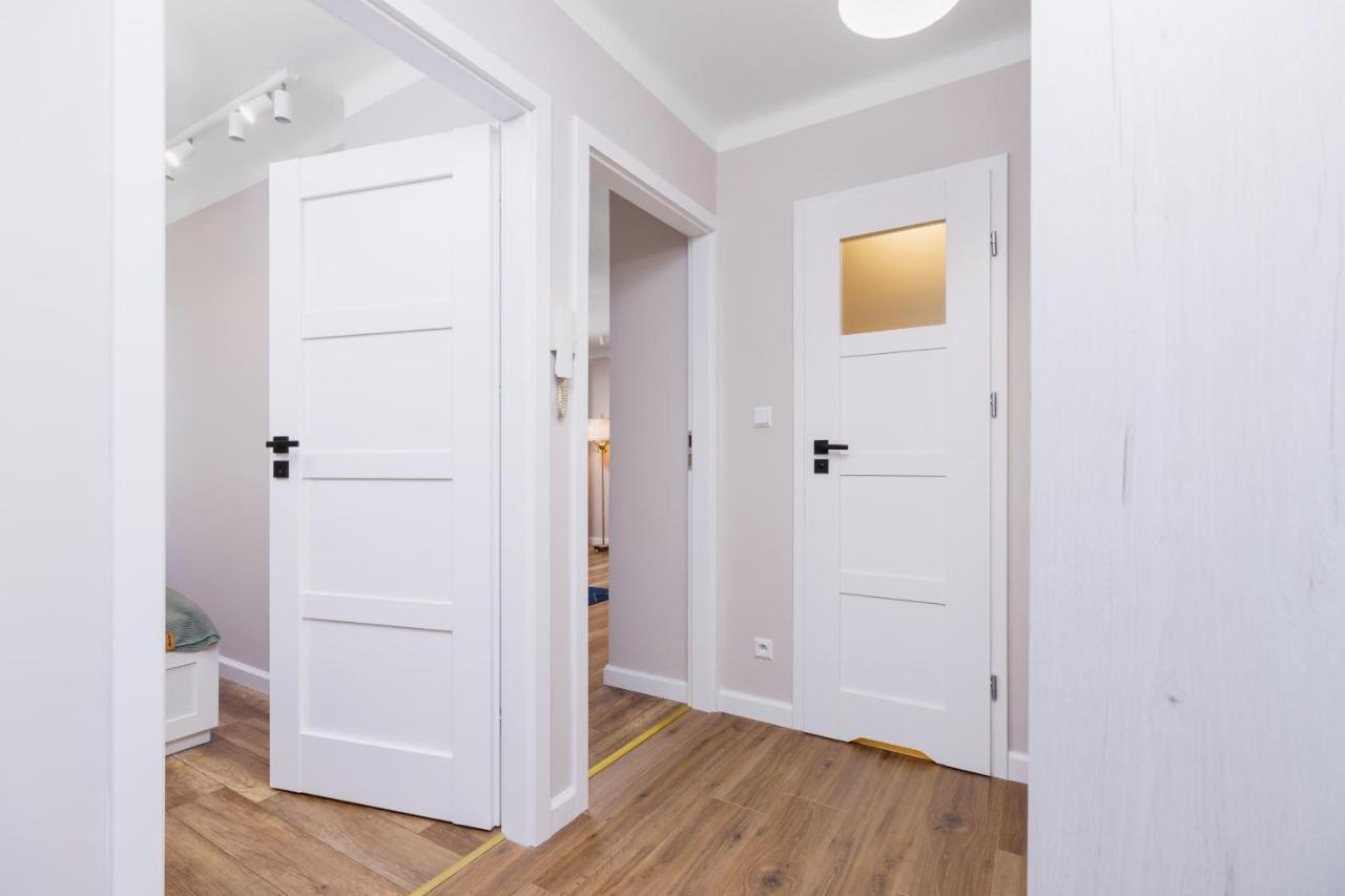 Apartament Przy Bulwarach Wislanych Kosciuszki By Noclegi Renters Krakow Exterior photo